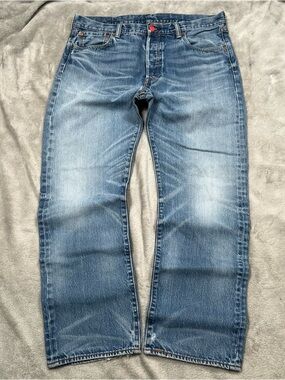 Levi's 501 Jeans Mens 36x29 Blue Straight Leg Button Fly Good Fade Red Button
